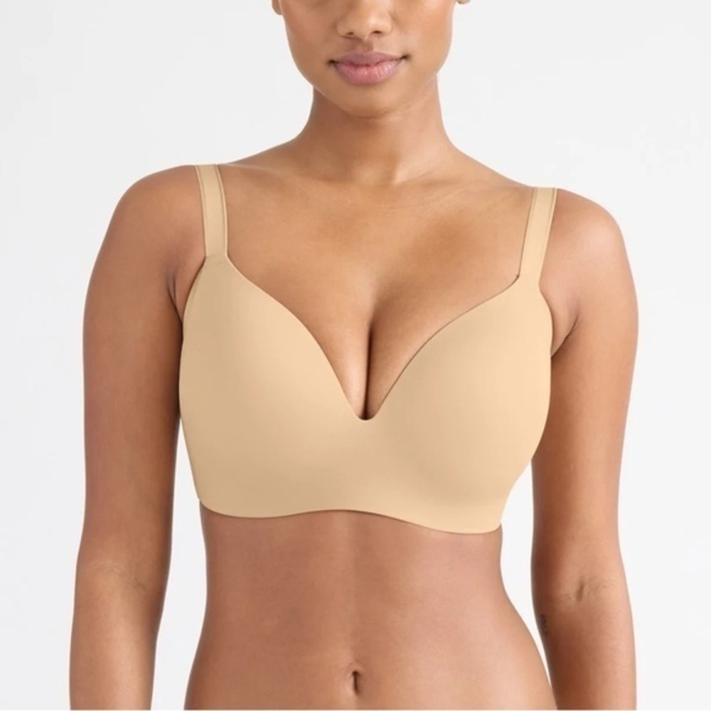 Knix Wireless WingWoman Contour Bra Size 3 in Warm Sand Color NWT